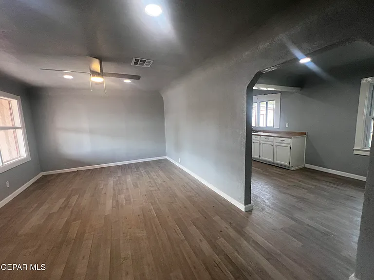 8405 Pinon St — Photo 5