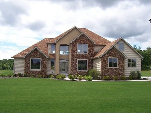 2013 Creekside Dr photo 1