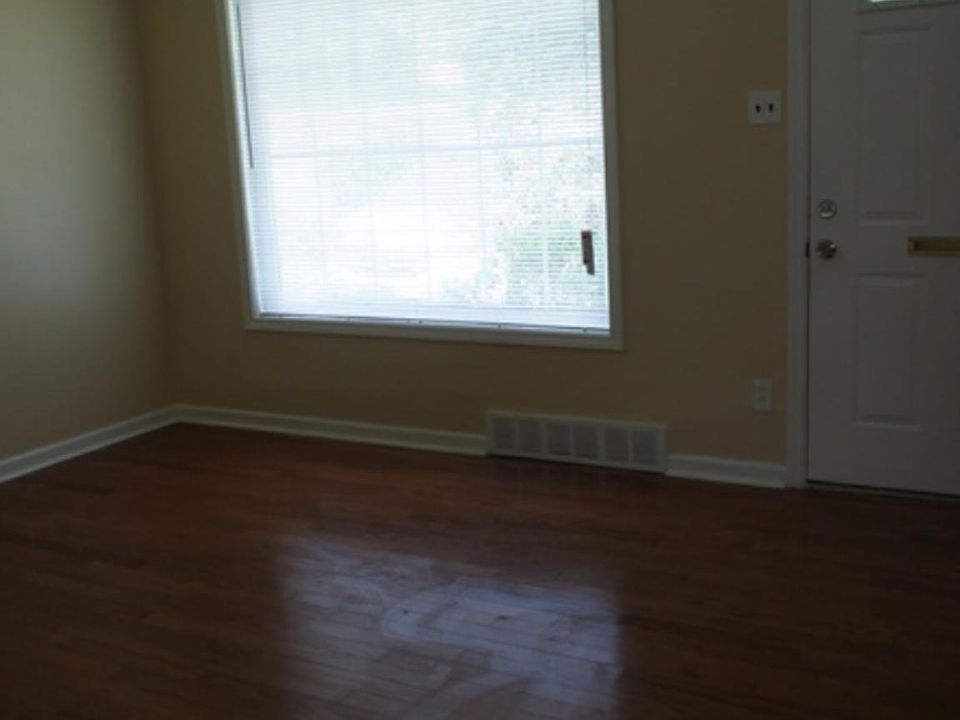 1st image of 9101 E Milton Ave