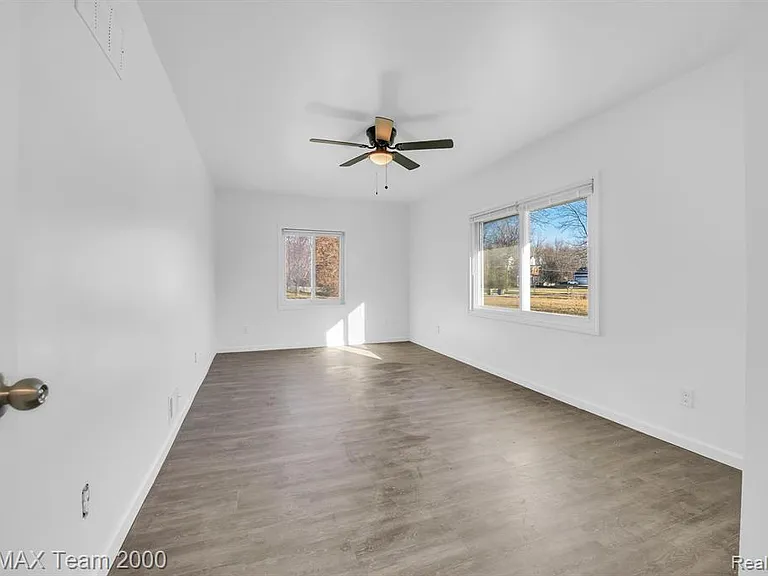 48905 Nine Mile Rd — Photo 17
