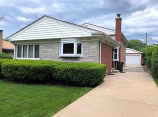 9249 Kildare Ave, Skokie, IL 60076