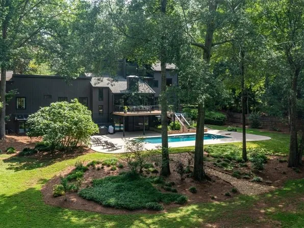 1510 Chevron Dr, Sandy Springs, GA 30350