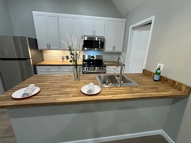 4705 Washington Blvd #C — Photo 7