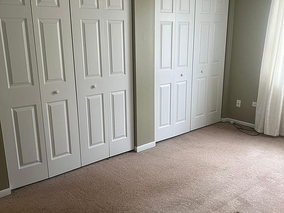 4th image of 405 N Cambridge Dr #405