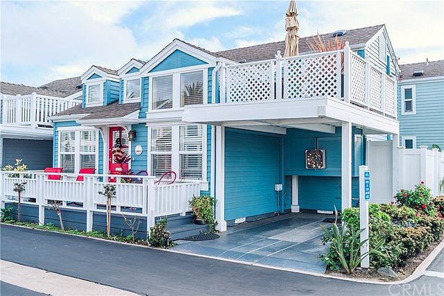 1st image of 20 Cabrillo St