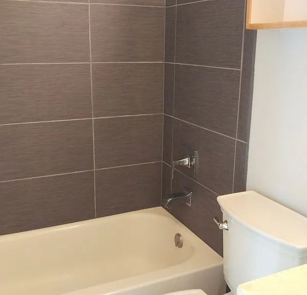 1237 Elder Ave #3 — Photo 6