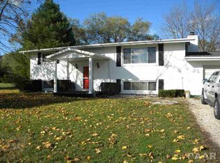 124 Country Dr, Green Valley, IL 61534