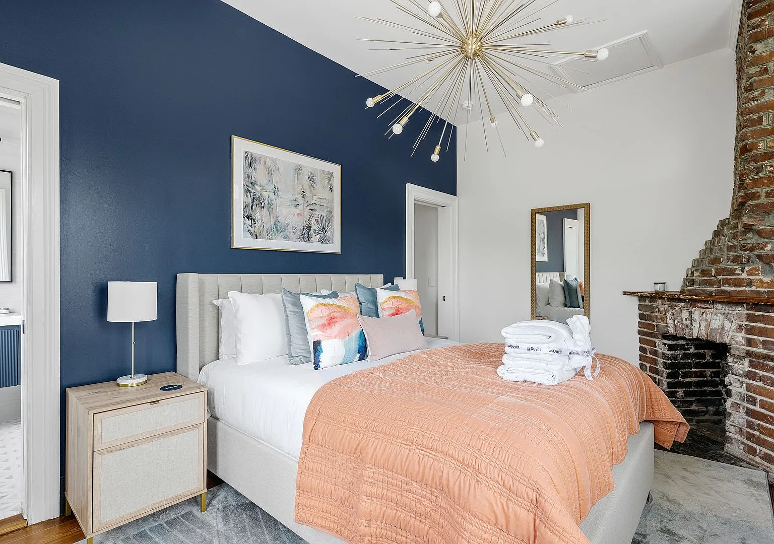 Hampton Hideaway- 744 Rutledge Avenue, Unit B — Photo 3