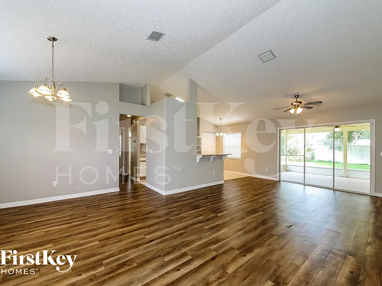 8 Wild Oak Pl — Photo 7