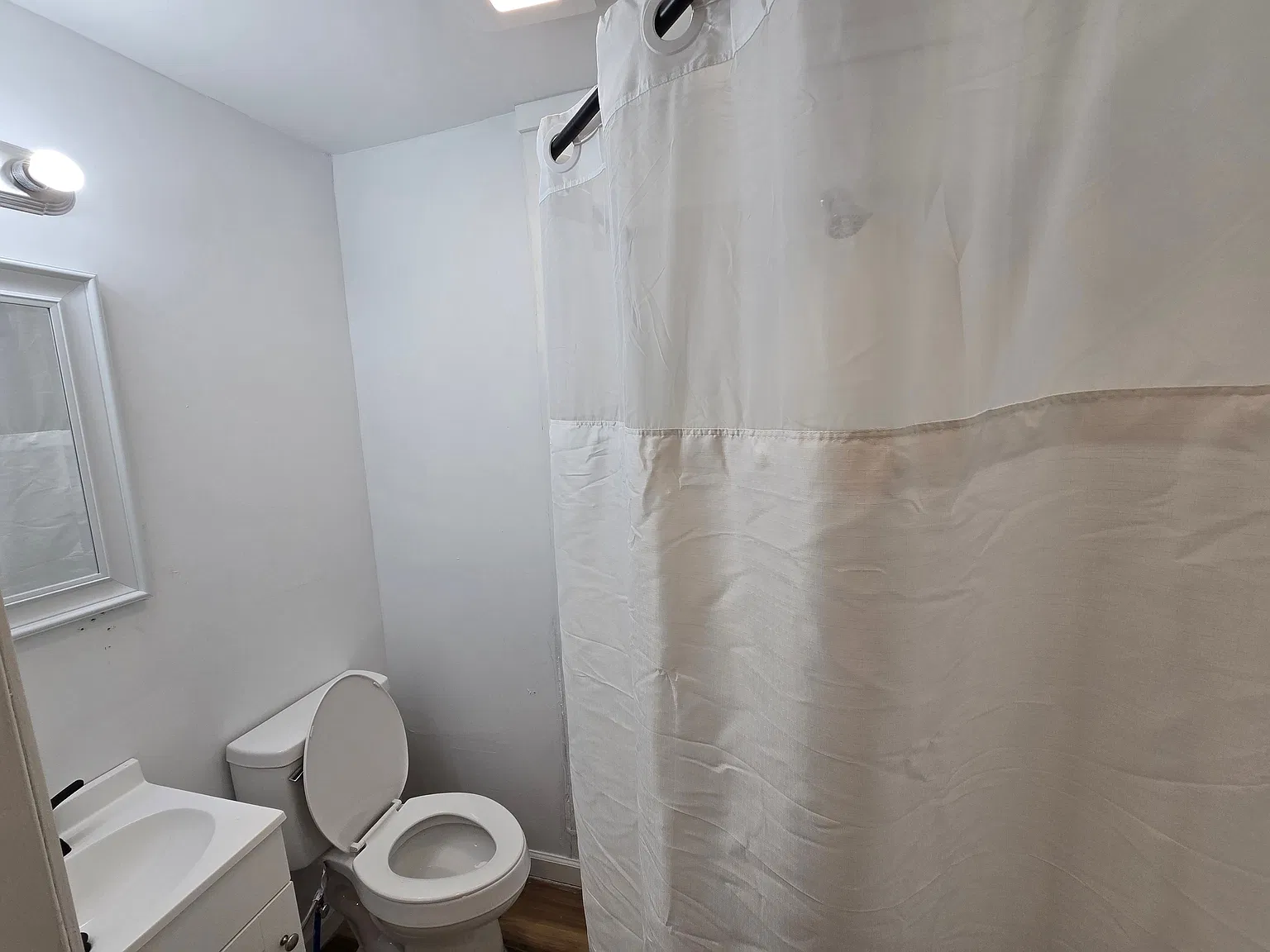 3 bed, 2.0 bath, 1100 sqft, $1,600 — Photo 4