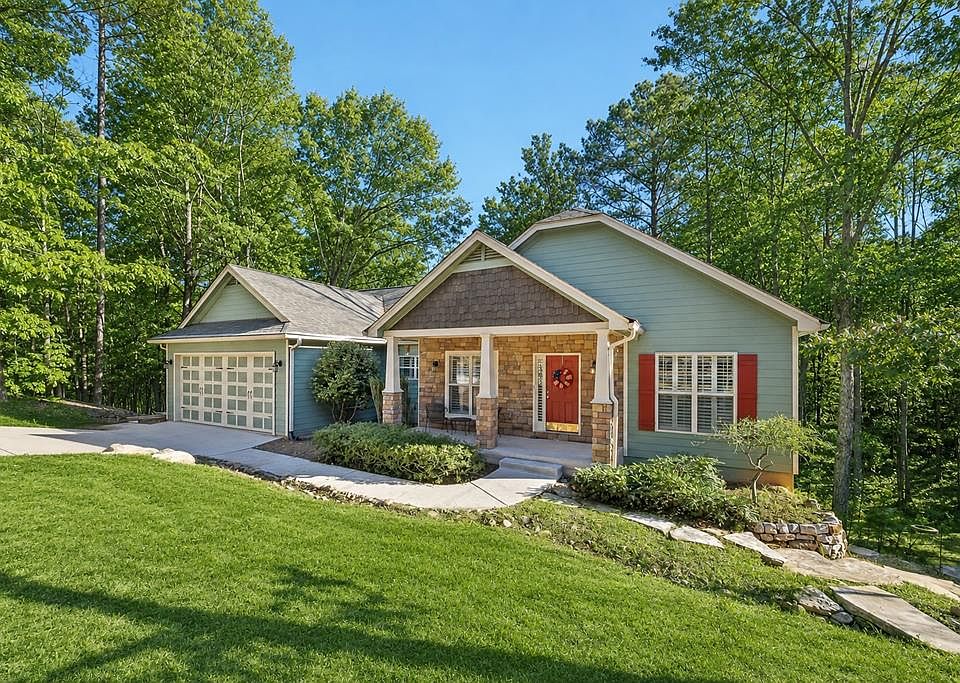1st image of 105 Marten Ct