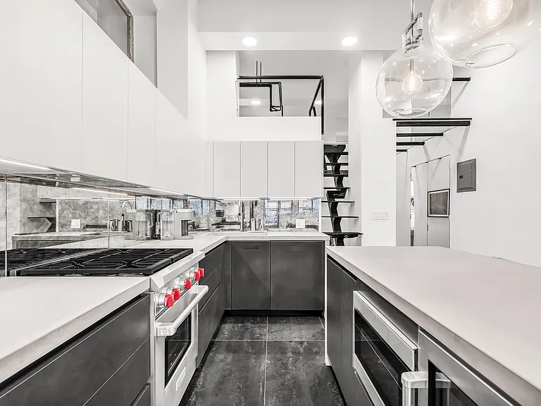 310 E 46th St #12H — Photo 10
