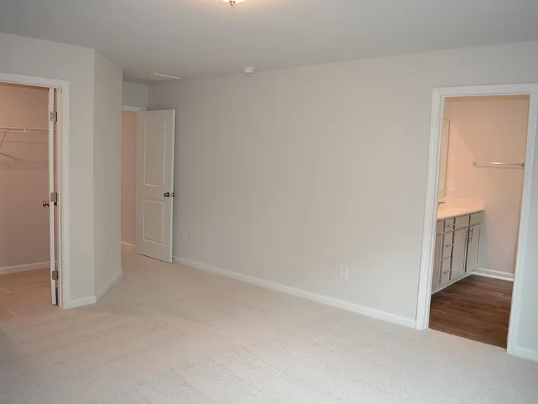 844 Bellewood Gardens Dr — Photo 12
