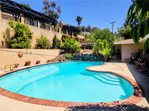1342 Deauville Ct, San Bernardino, CA 92404
