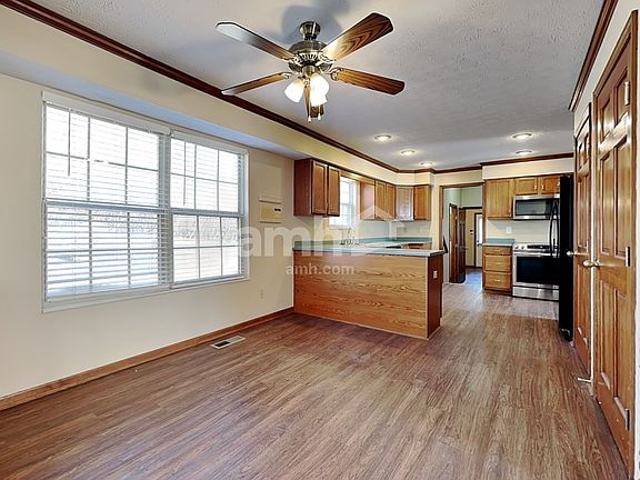 4th image of 6471 Willow Bend Dr