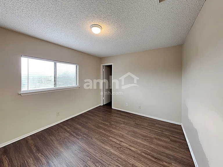 6678 Snow Meadow Dr — Photo 20