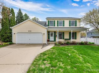 631 Alice Ct, Elgin, IL 60123