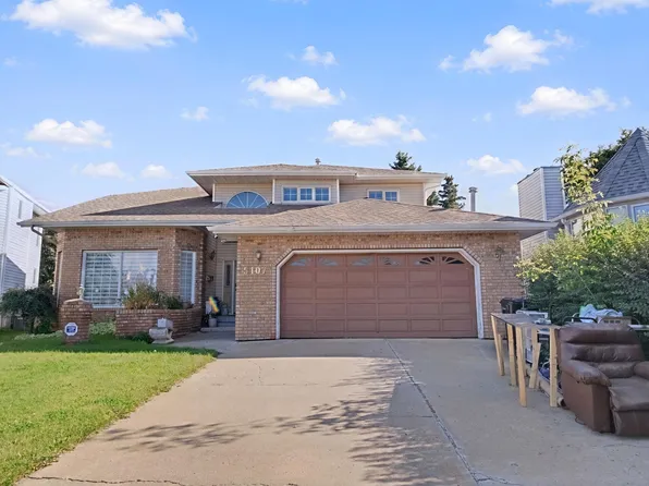 5107 17th Ave NW, Edmonton, AB T6L 1X6