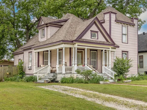 618 W Chestnut St, Denison, TX 75020