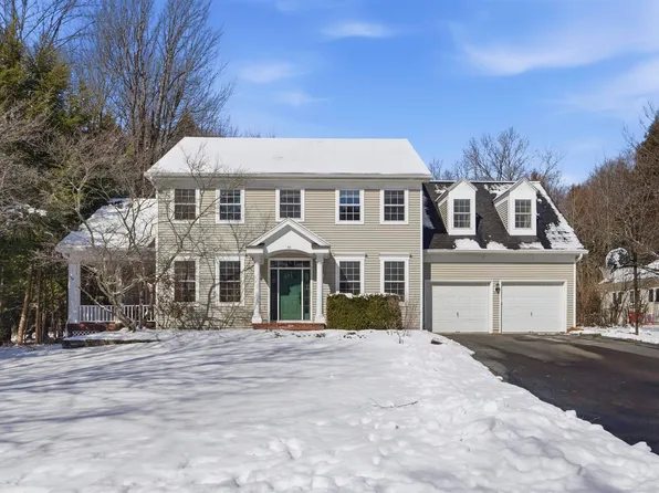 148 Barrett Ln, Williston, VT 05495