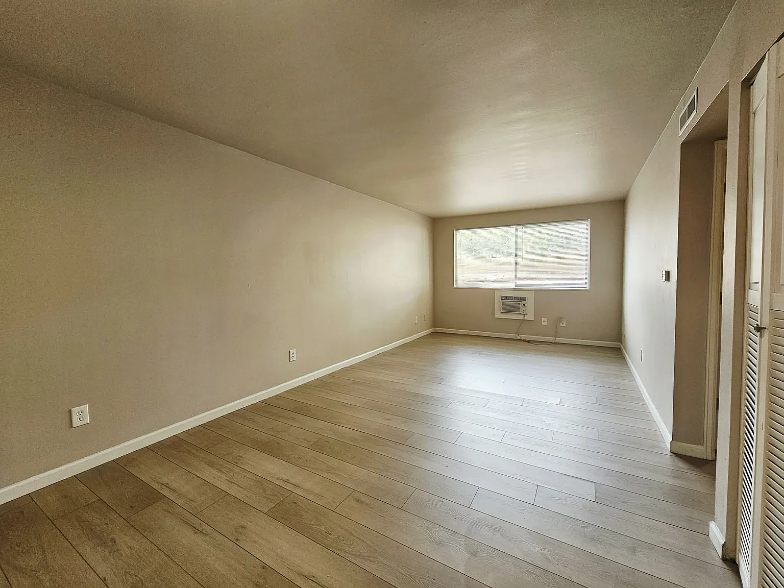 107 University Drive - 1 — Photo 1