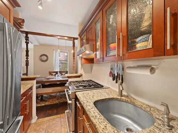 800 Grand Concourse image 4 of 7