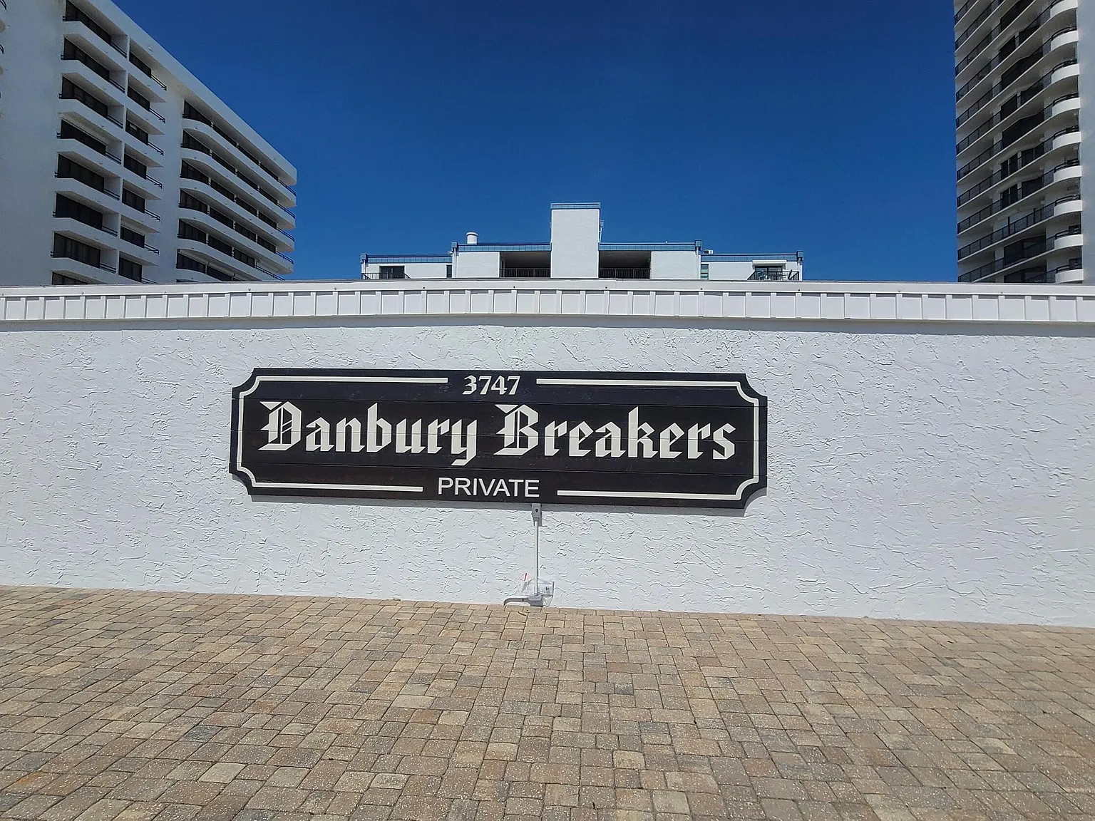 2 bed, 2.0 bath, 1031 sqft, $2,650 — Photo 2