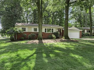 821 Haywood Dr, South Euclid, OH 44121