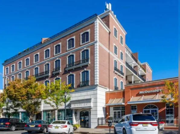 53 W Palisade Ave #Penthouse 3, Englewood, NJ 07631