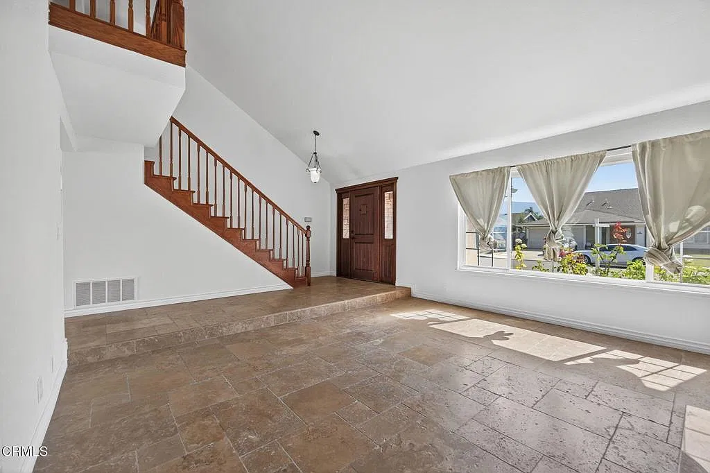 4 bed, 2.0 bath, 1644 sqft, $4,500 — Photo 4