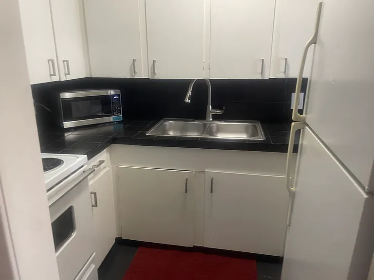 509 W Main St #5 — Photo 24