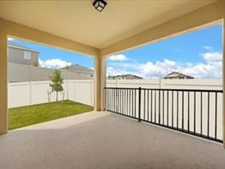 7991 Syracuse Dr — Photo 30