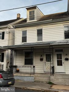 61 Mifflin St, Pine Grove, PA, 17963