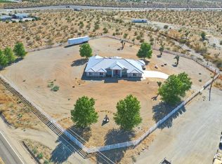 4095 Kreuer Rd, Phelan, CA 92371