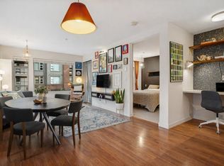 1673 Lloyd Ave #310, North Vancouver, BC