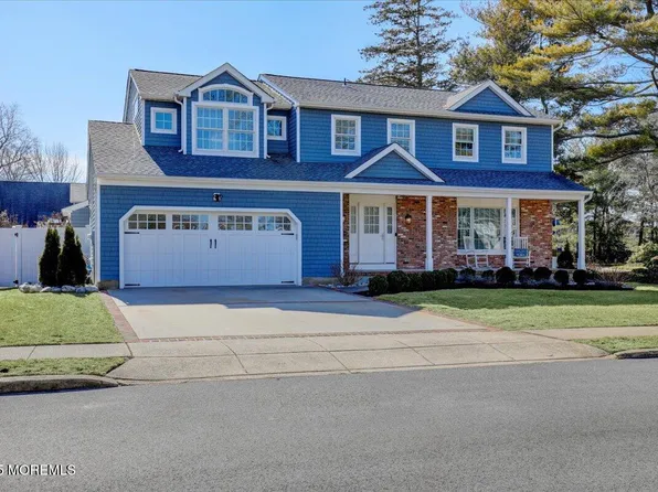 902 Stonehedge Lane, Point Pleasant, NJ 08742