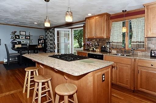 4th image of this home