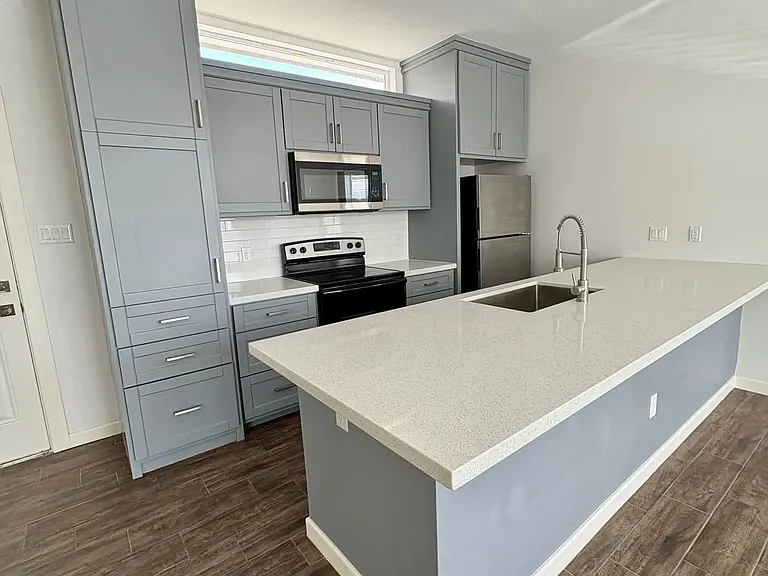 2610 Fern Ave — Photo 2