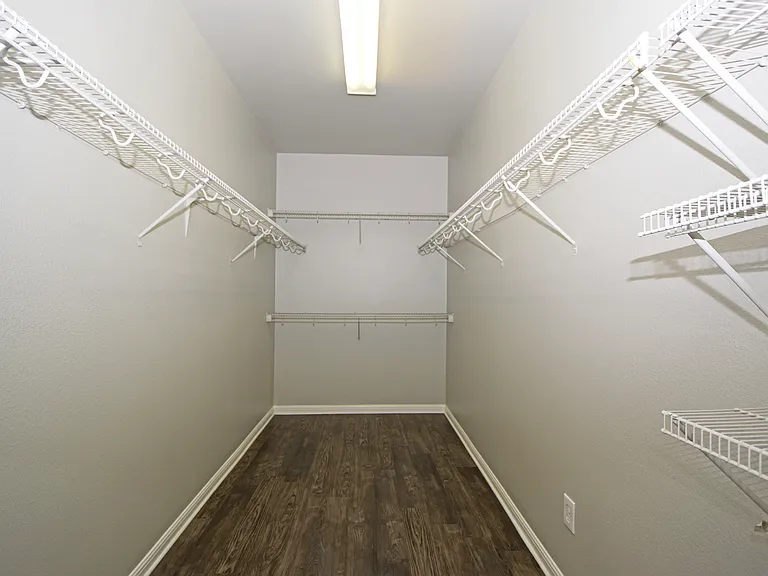 6800 Cromarty Ln — Photo 26