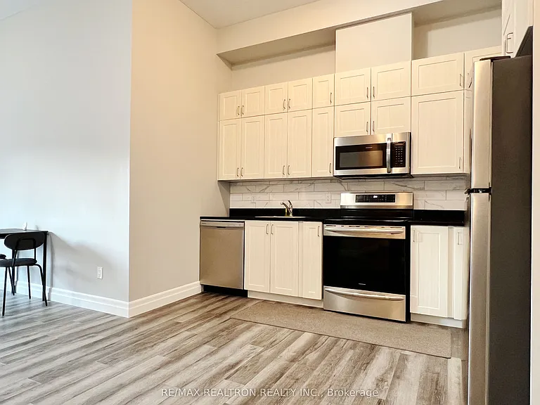 501 Frontenac St #507 — Photo 11