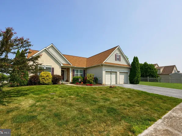 2501 Siegrist Rd, Ronks, PA 17572