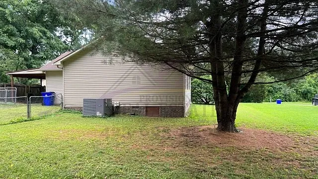 Well Maintained 4BD/2BA House — Photo 3