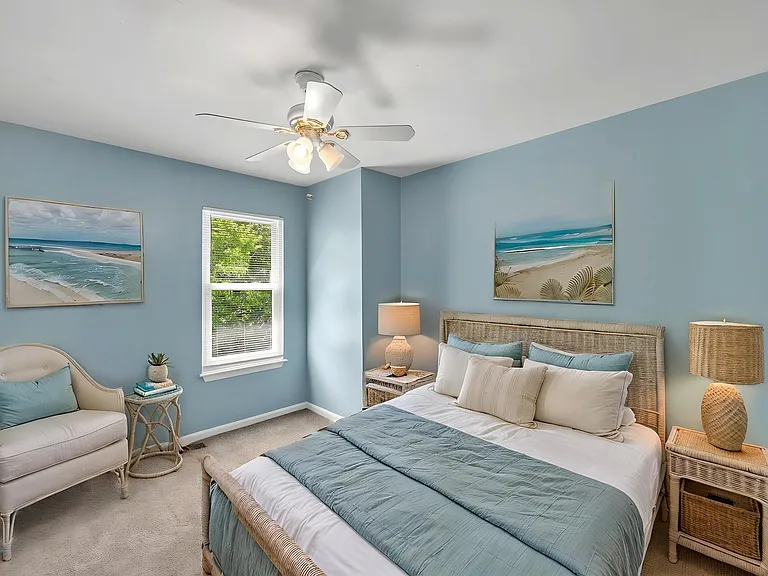 717 Wolftrap Ln — Photo 16