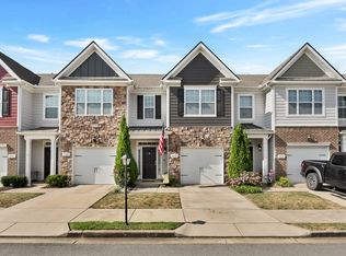 1053 Enclave Ave, Pleasant View, TN 37146