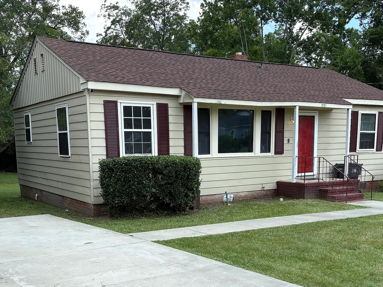 2317 Henry Cir — Photo 2