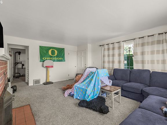 3rd image of 4360 Eagle Crest Rd NW