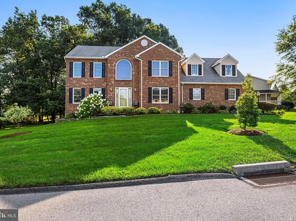 34 McCurley Dr, New Freedom, PA 17349