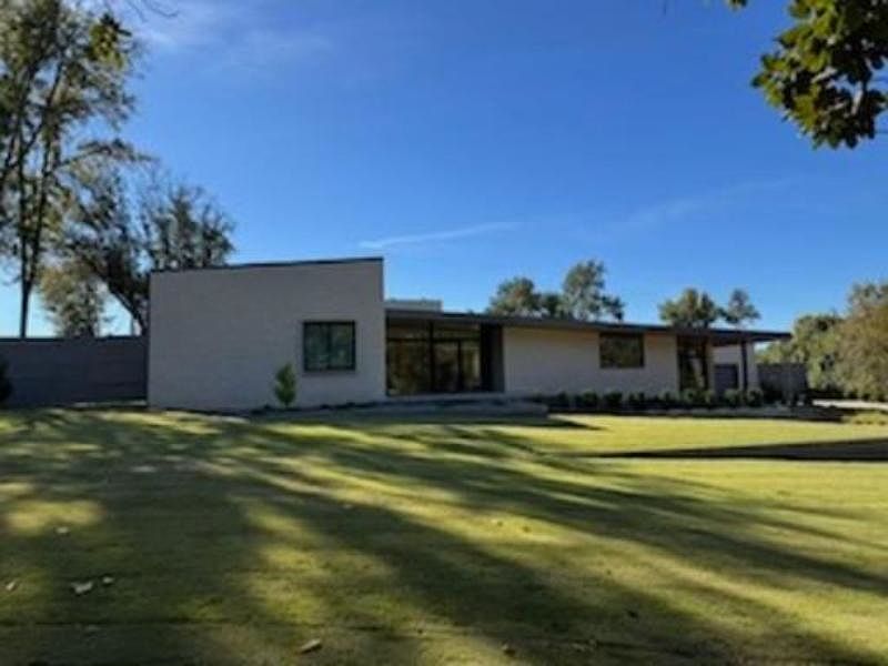 1st image of 5 Huntington Cir