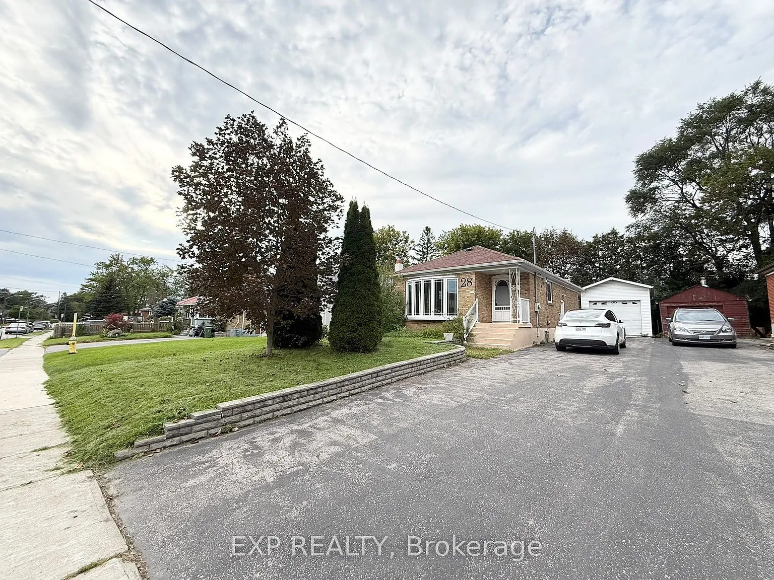 2 bed, $2,350 — Photo 2