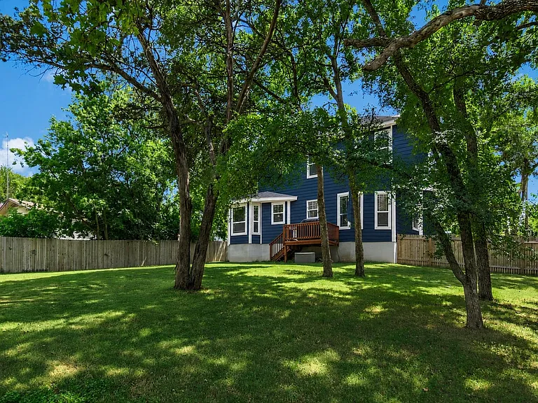 6307 Betty Cook Dr — Photo 20